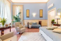 Villa Hugo in Lucca with 5 Bedrooms and 6 Bathrooms