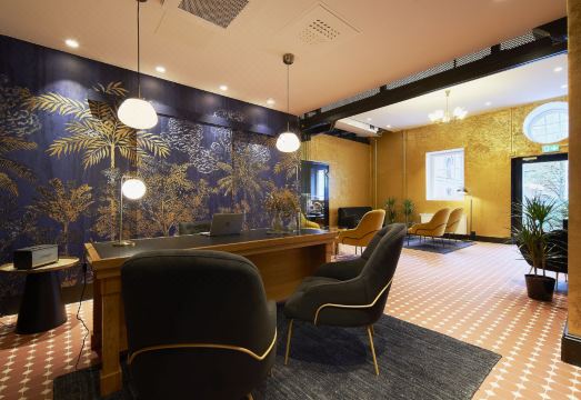 4. 코티 호텔 카타..