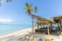 Absolute Beachfront Resort - Beach