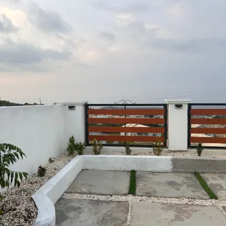 Lux Sea View Camelot Village Discovery Bay