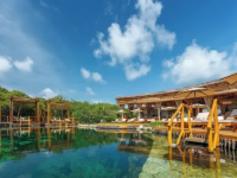 Hotel Shibari - Restaurant & Cenote Club Hotel di Tulum