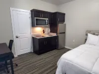 Longhorn Flats Hotels in Eddy County