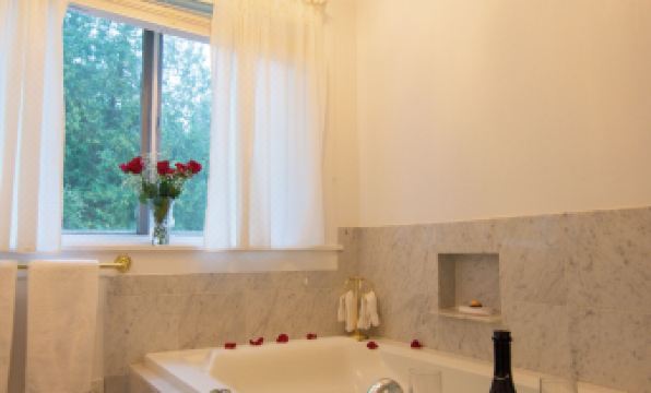 Blackberry River Inn