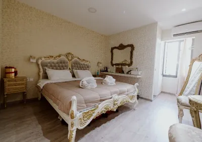 Roh Suites Hotels in Plaka