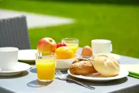 Good Rooms Gmbh Guntramsdorf Hotels in Wiener Neudorf
