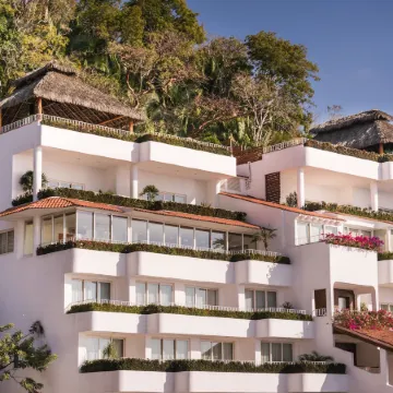 Grand Miramar All Luxury Suites & Residences