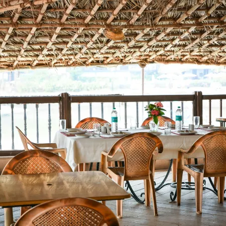 Baia Do Sol - Beachfront Boutique Resort in Baga, Calangute