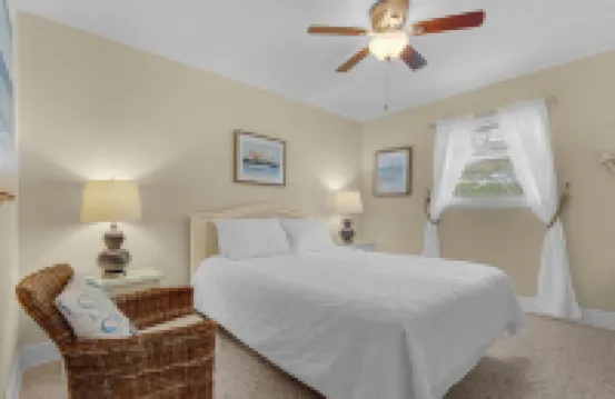 Bungalow by the Sea-Starfish