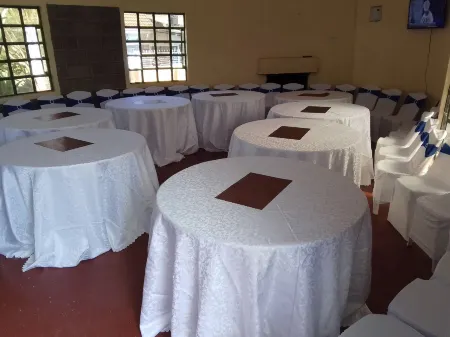 Homebase Gardens Отели в г. Накуру