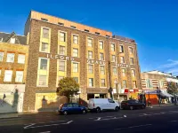 Ilford Grand Hotel