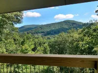 Glory View at Saddleback Hotels in Sky Valley