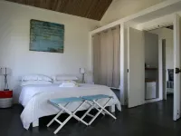Bakwa Lodge Отели рядом с Аэропорт Родригес-Айленд