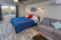 Charming Studio with Kitchenette and Golf Course Access - Cozy Retreat