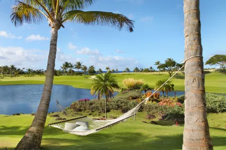 Private Plunge Pool and Stunning Amenities - Luxurious Stylish Retreat