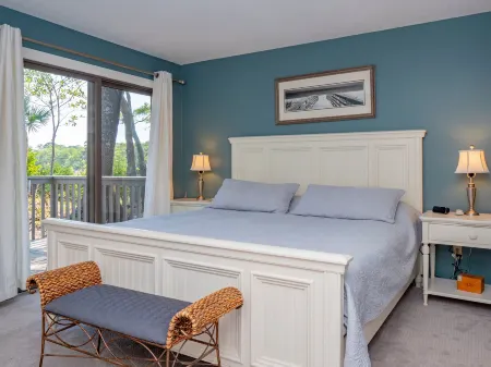 Stunning Marsh and Creek Views with Screened Porch - Charming Coastal Haven