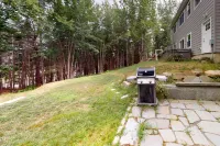 Waterfront home with hot tub, deck, patio, grill, firepit, Ping-Pong, & WiFi Hotels near Acadia National Park