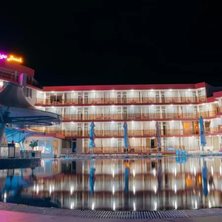 Flamingo Beach Hotel