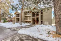 All-Suite Alpine Getaway | Pools, Hot Tubs & Golf | Shuttle to Ski Mountain