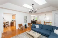 Serene Retreat with Hot Tub and Game Room - Cozy Mountain Haven