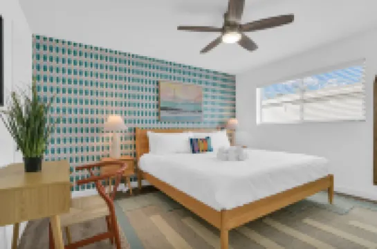 Stylish Surf Retreat with Pool - Charming Beach Lifestyle Escape