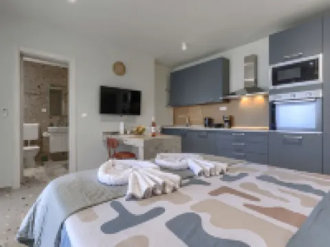Maslina Hotels in Galizana