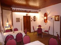 Hotel Alt-Lennep - 조식 운영