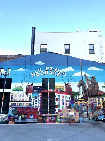 206-1 Bedroom Gem San Pedro Square San Jose! Отели рядом с достопримечательностью «Конференц-центр им. МакЭнери»