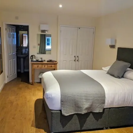 Wayford Bridge Inn Hotel
