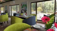 The Vibe by Ambiance Hoteles en Jhika Gali