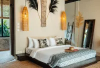 Hani Hideaway