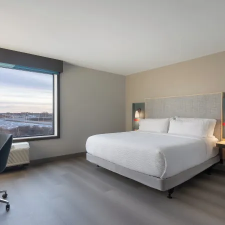 avid hotel OAK CREEK by IHG