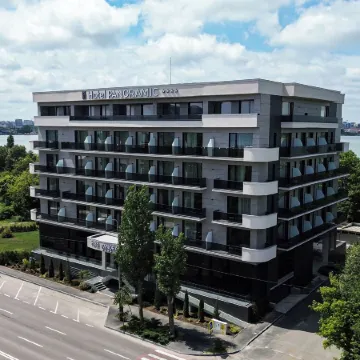 Panoramic Mamaia Hotel