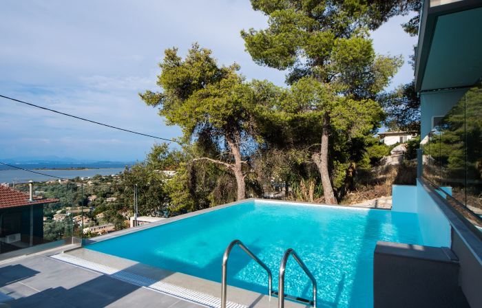 Halcyon Deluxe Maisonettes Sea View