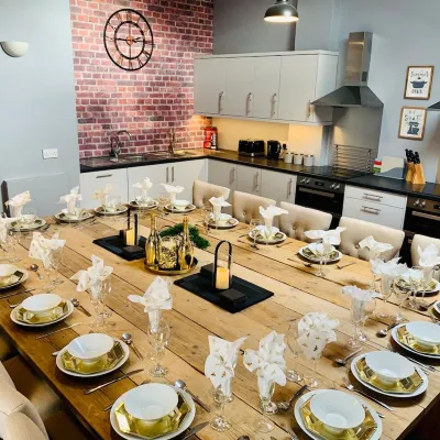 The North Wales Gathering - 9 Bedroom - EV Charging - 3-Star