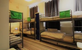 Hull Trinity Backpackers