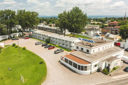 Auberge le Parasol Hotels in Chicoutimi