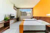 Alice Vitoria Hotel by Nobile Hotels in Каріасіка