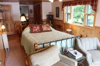 Kiwassa Lake Bed & Breakfast