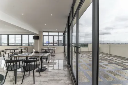 The Gandamar Hotel Отели в г. Dagon Myothit