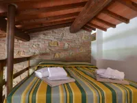 Montaione Oasis Shared Villa - Apartments