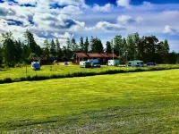Timmerhus komplett mindre bostad med tillgång till stort servicehus Hotels in Ramsjö