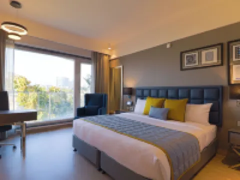 Air by Ahuja Residences Hotels near DLF Cyber Hub