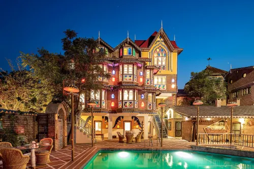 Chateau Garli Hotels in Pragpur