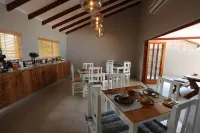 Rhino Coast Guesthouse - Morgenmad