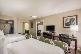 Quality Inn & Suites Quincy - Downtown