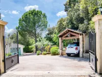 Le Clos des Oliviers Hotels in Carces