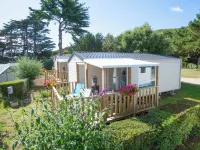 Camping RCN Port l'Epine Hotels in Trelevern