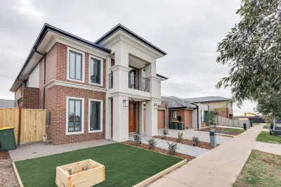 Stayau Spacious 6Br House with Pool Table Urban Home Hotels near Fort Nepean