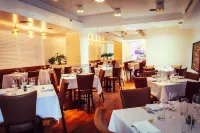 San Carlos Hotel New York - Bares