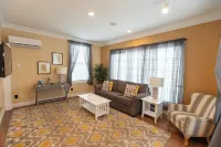 Howard's Creek Inn Hotels in White Sulphur Springs